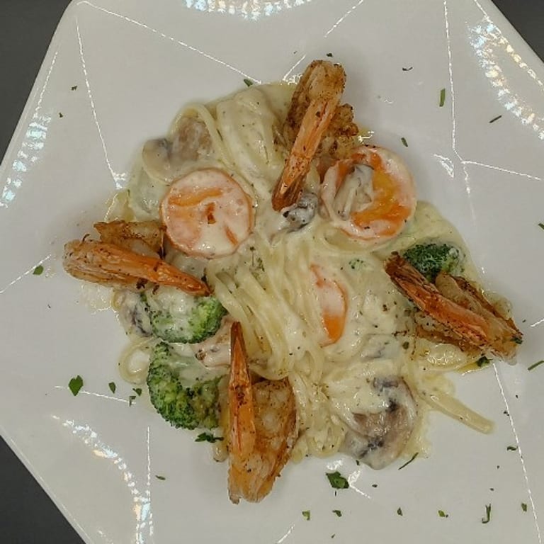 Delicious Shrimp Dishes at Our Italian Restaurant